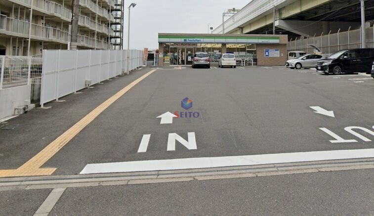 コンビニ　ファミリーマート海老江三丁目店（コンビニ）まで173m