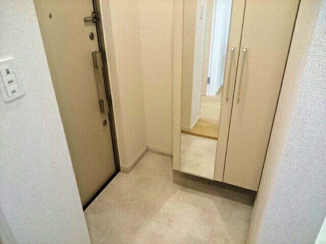 玄関　シンプルで使いやすい玄関です