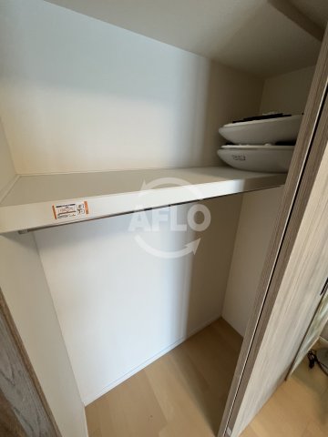 収納　トーシン西田辺　クローゼット
