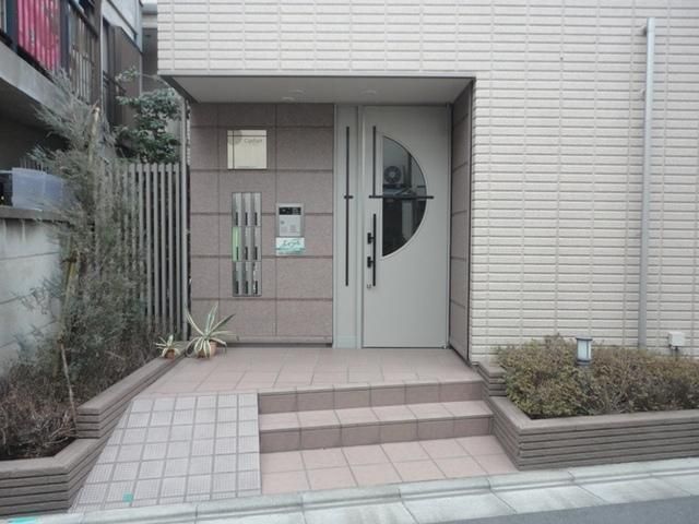 エントランス　★オートロック★
