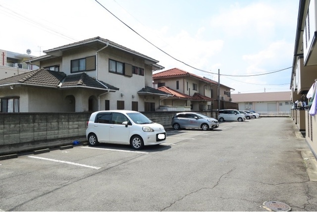 駐車場　敷地内駐車場
