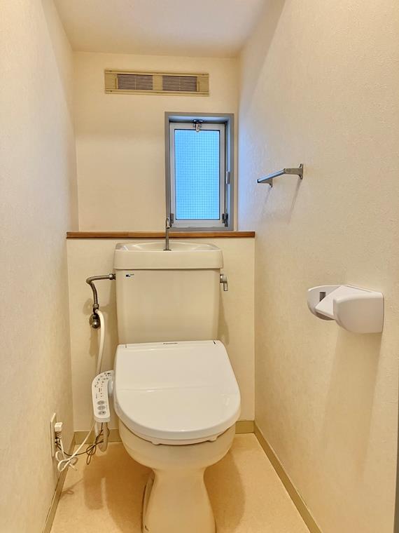 トイレ　トイレもきれいです
