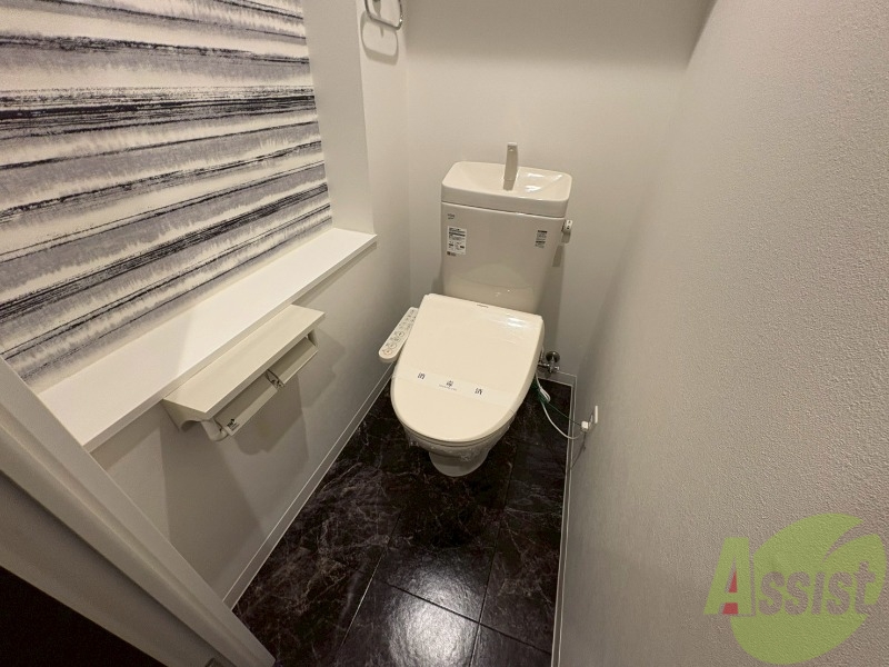 トイレ　こちらはトイレです。清潔感があり、安心して使用できます。