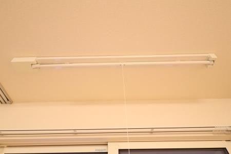 その他設備　室内物干し付き