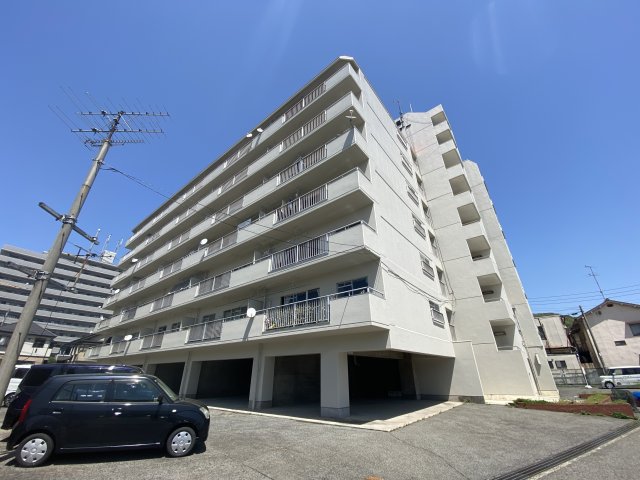 建物外観　1981年築　協同組合呉食料品卸センター共同住宅