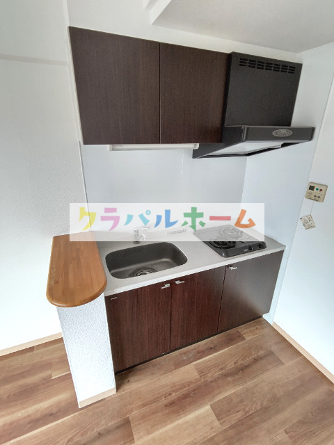 キッチン　２口コンロ
