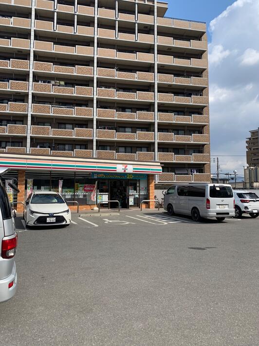 コンビニ　セブンイレブン 福岡三宅3丁目店（コンビニ）まで232m