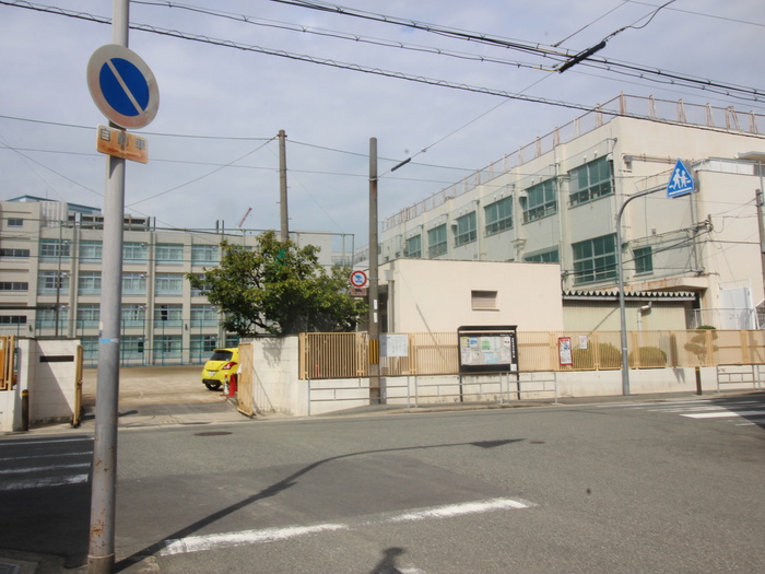 小学校　大淀小学校（小学校）まで671m