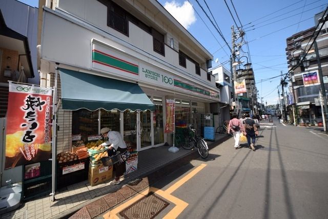 コンビニ　ローソンストア100川越新富町一丁目店（コンビニ）まで360m