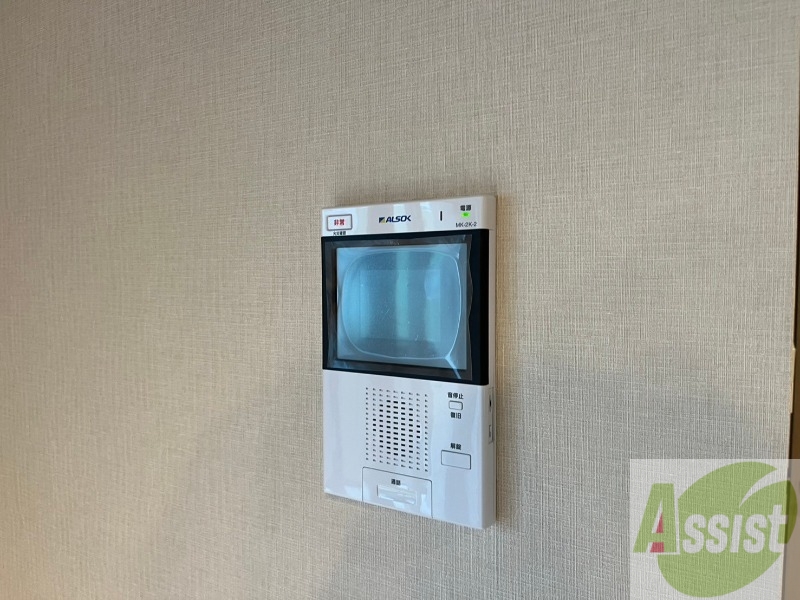 セキュリティ　ＴＶモニター付インターホンです。来客者の顔が見えるので安心！