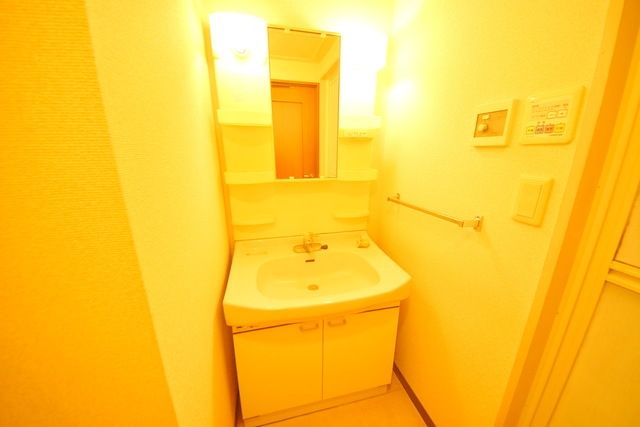 洗面設備　別部屋参考写真
