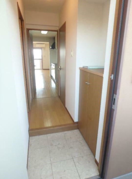 玄関　別部屋参照写真