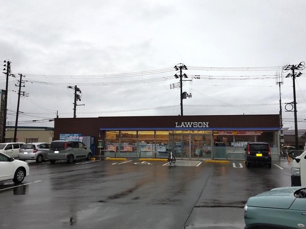 コンビニ　ローソン新潟木工団地店（コンビニ）まで777m