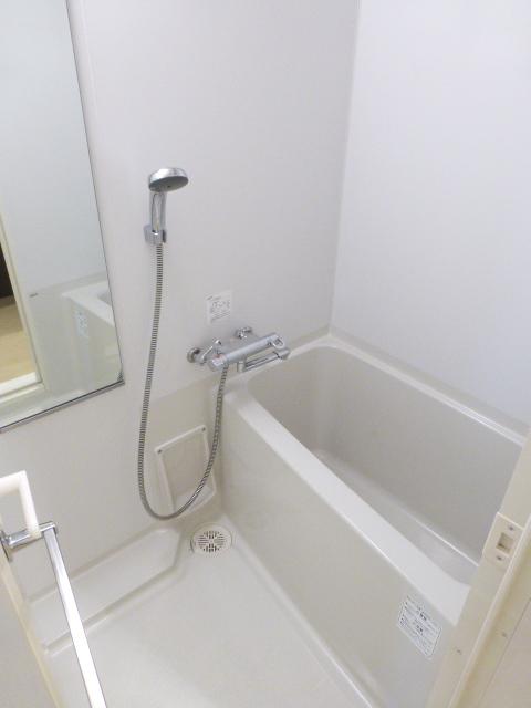 バス・シャワールーム　バス※別部屋参考写真