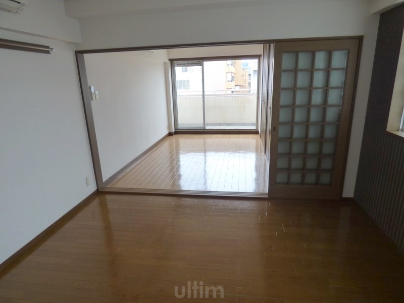 居室・リビング　※同タイプの他のお部屋です