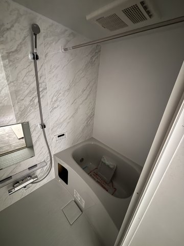 バス・シャワールーム　建築中