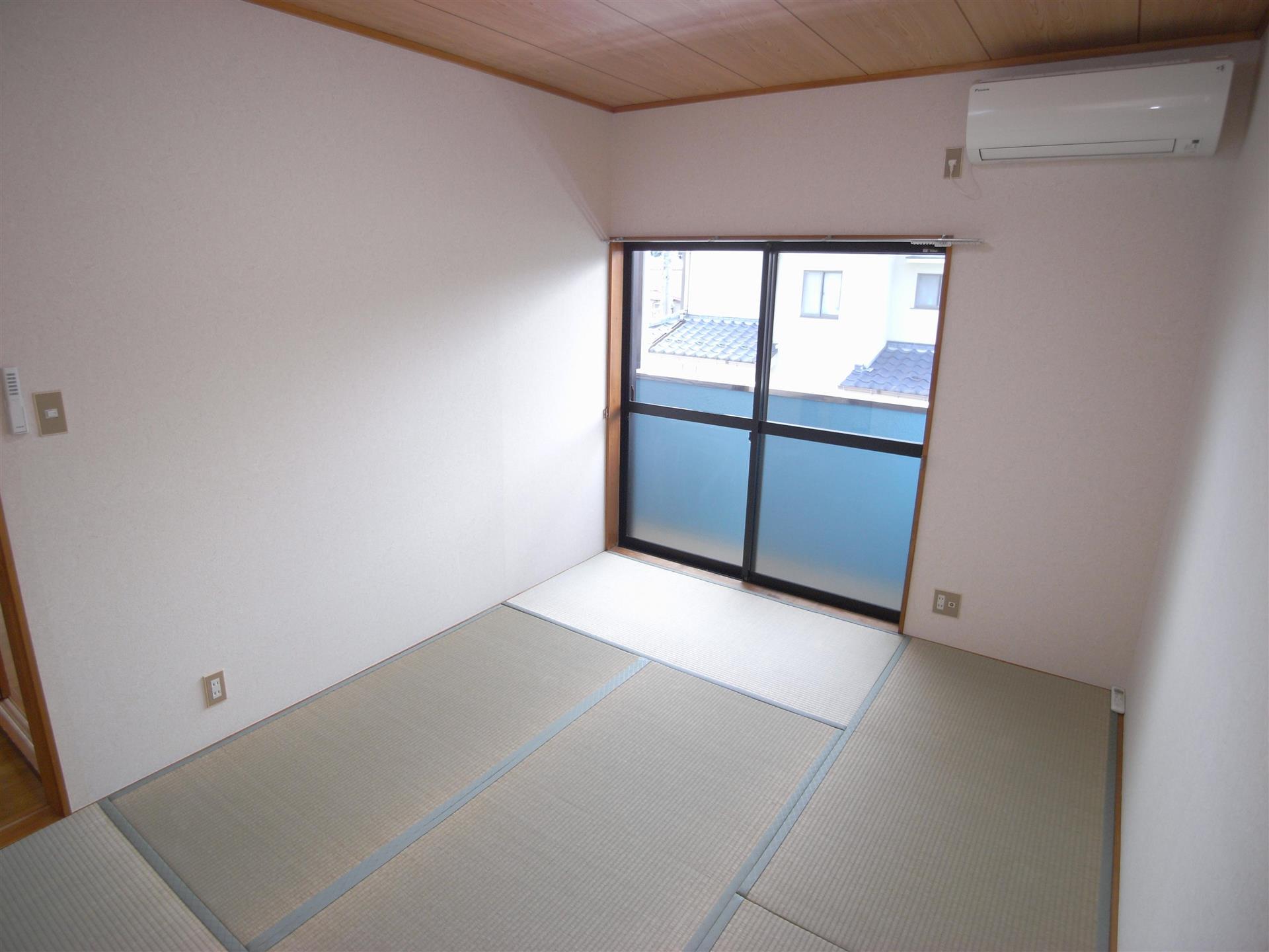 その他部屋・スペース　エアコン完備　収納有