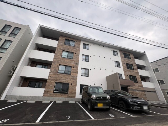 建物外観　札幌市西区発寒７条「エフュート宮の沢」