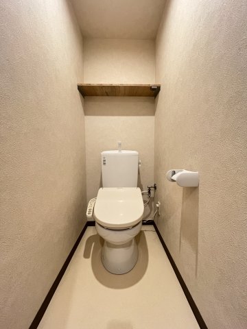 トイレ　※他号室の写真です。