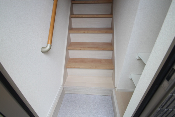 玄関　※別部屋の写真です