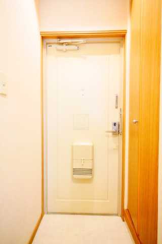 玄関　ジュネスKの玄関