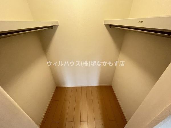 収納　ウォークインクローゼット！