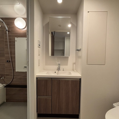 洗面設備　※写真は同タイプ住戸です。