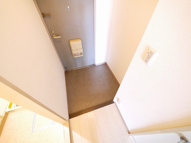 玄関　シンプルで使いやすい玄関です