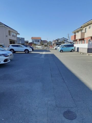 駐車場　駐車スペースもあります