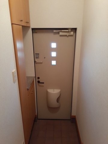 玄関　収納もある玄関です