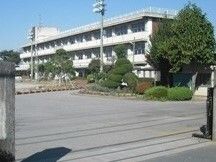 小学校　鴻巣市立広田小学校（小学校）まで570m