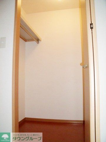 収納　収納はたっぷりウォークインタイプ