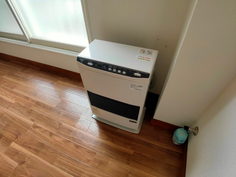 その他設備　灯油暖房です。札幌の寒い冬もこれで大丈夫！