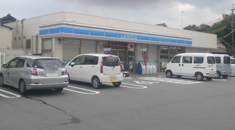 コンビニ　ローソン 津港町店（コンビニ）まで139m