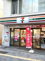 コンビニ　セブンイレブン新宿大久保1丁目店（コンビニ）まで191m