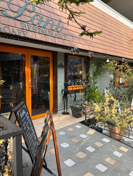 飲食店　カフェPANI（飲食店）まで416m