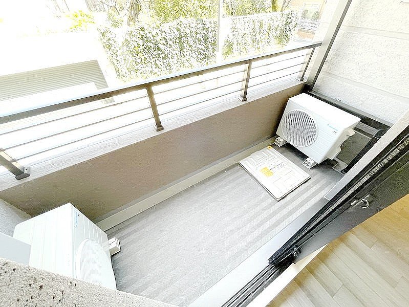 バルコニー　※別部屋の参考写真です。