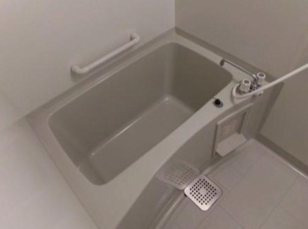 バス・シャワールーム　ゆったり過ごせるお風呂です