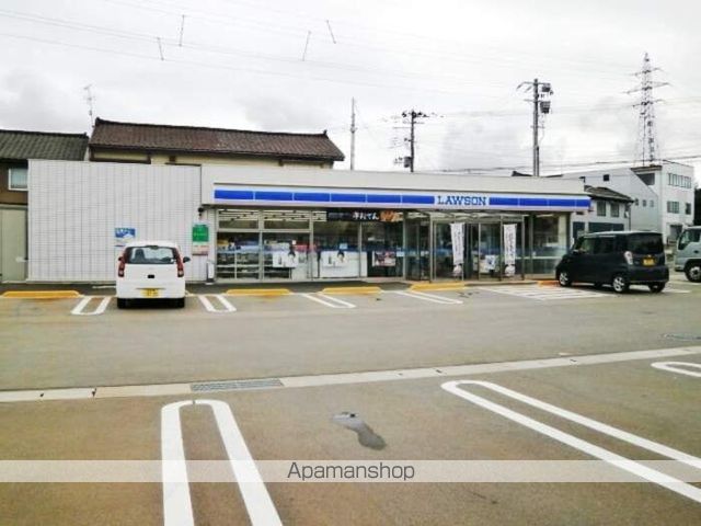 コンビニ　ローソン見附学校町店（コンビニ）まで350m