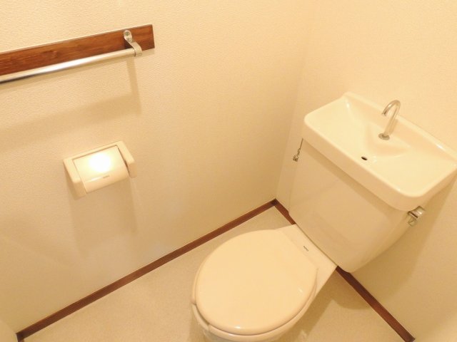 トイレ　シンプルで使いやすいトイレです