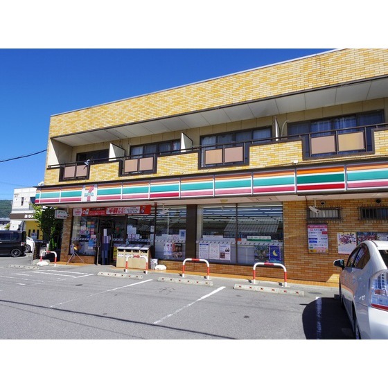 コンビニ　セブンイレブン下諏訪西大路店（コンビニ）まで237m