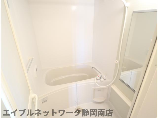 バス・シャワールーム　日々の暮らしに欠かせないお風呂です