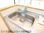 キッチン　コンパクトなキッチンで掃除もラクラク