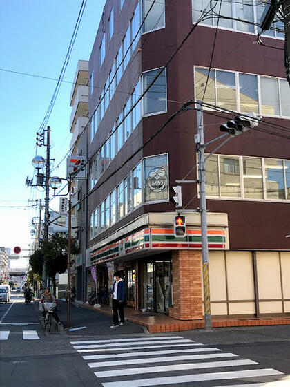 コンビニ　セブンイレブン船橋葛飾２丁目店（コンビニ）まで135m