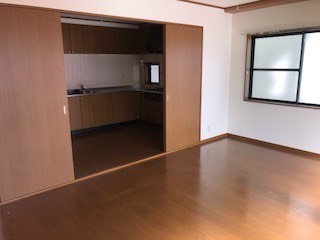 BAUHAUS千田町IIIの居間写真