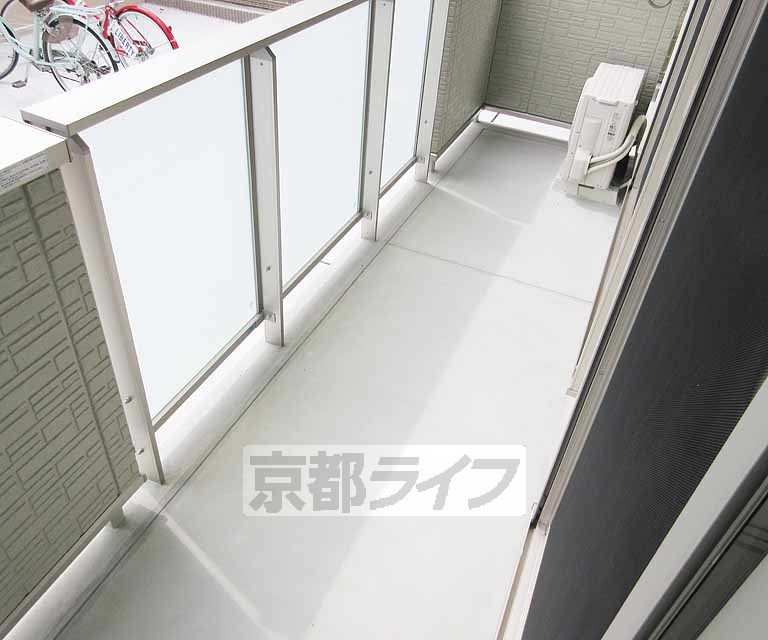 バルコニー　南向きでよく日も当たります