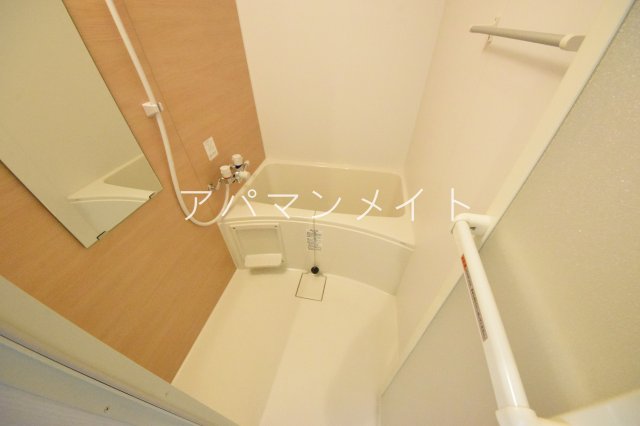 バス・シャワールーム　浴室乾燥機付き！