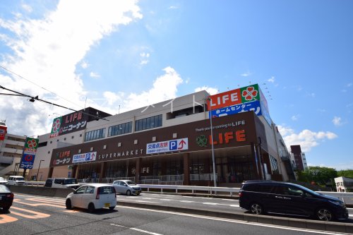 スーパー　ライフ戸塚汲沢店（スーパー）まで758m