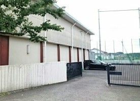 中学校　飯島中学校（中学校）まで651m