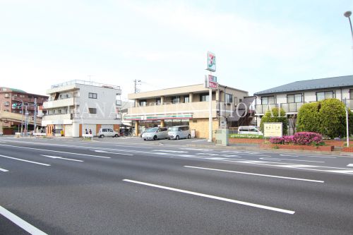 コンビニ　セブンイレブン浦安海楽店（コンビニ）まで332m